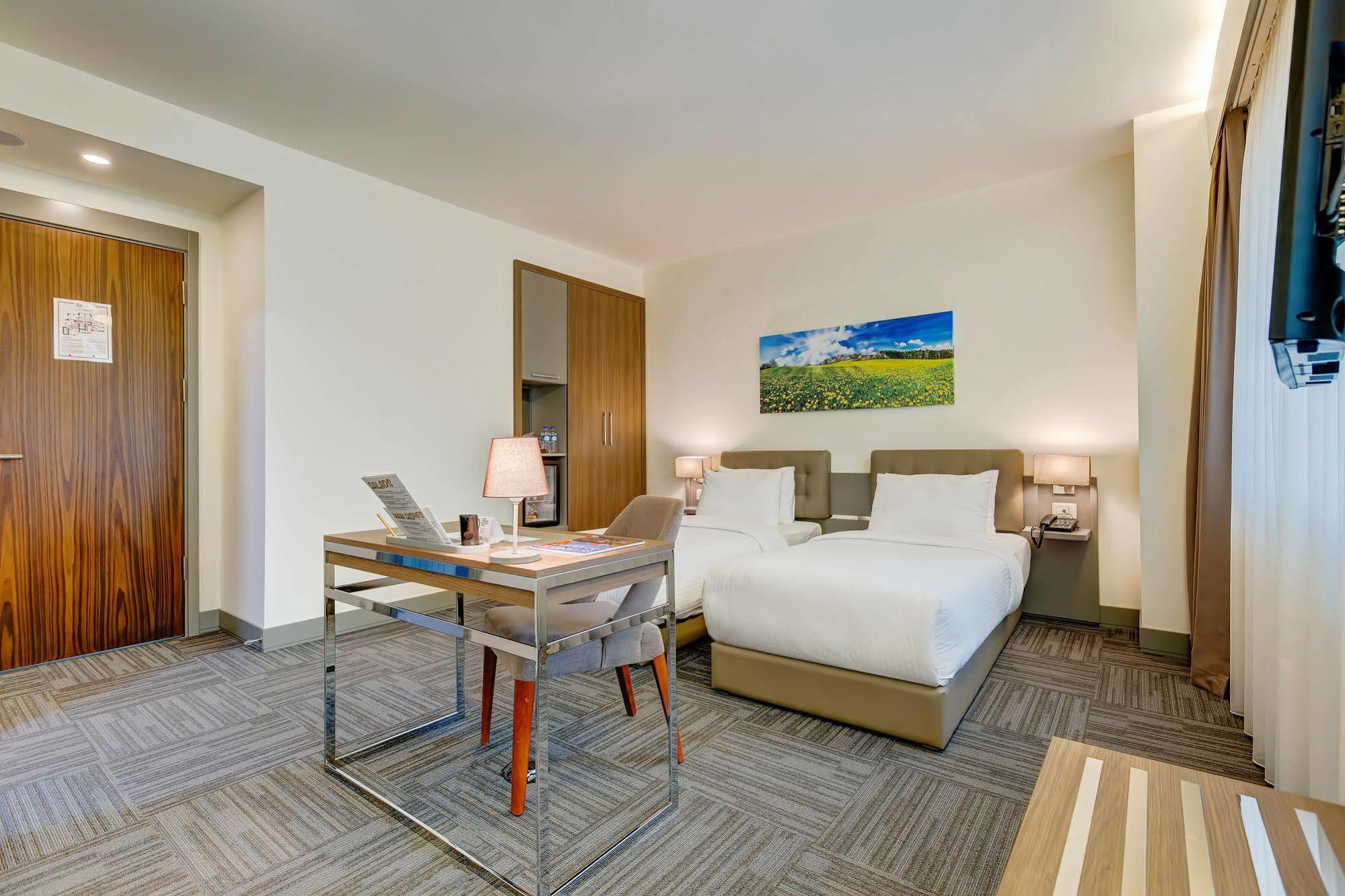 Bostanci Atasehir 3*