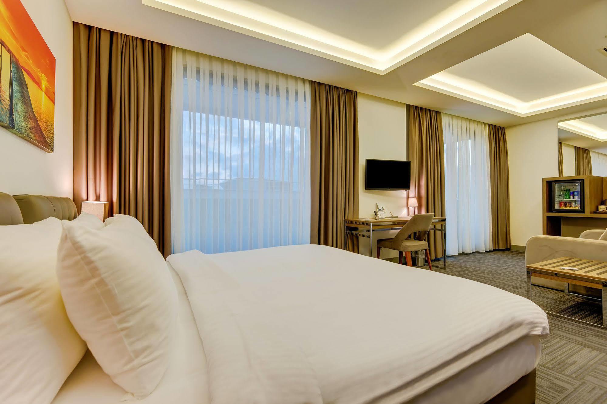 Bostanci Atasehir Hotel