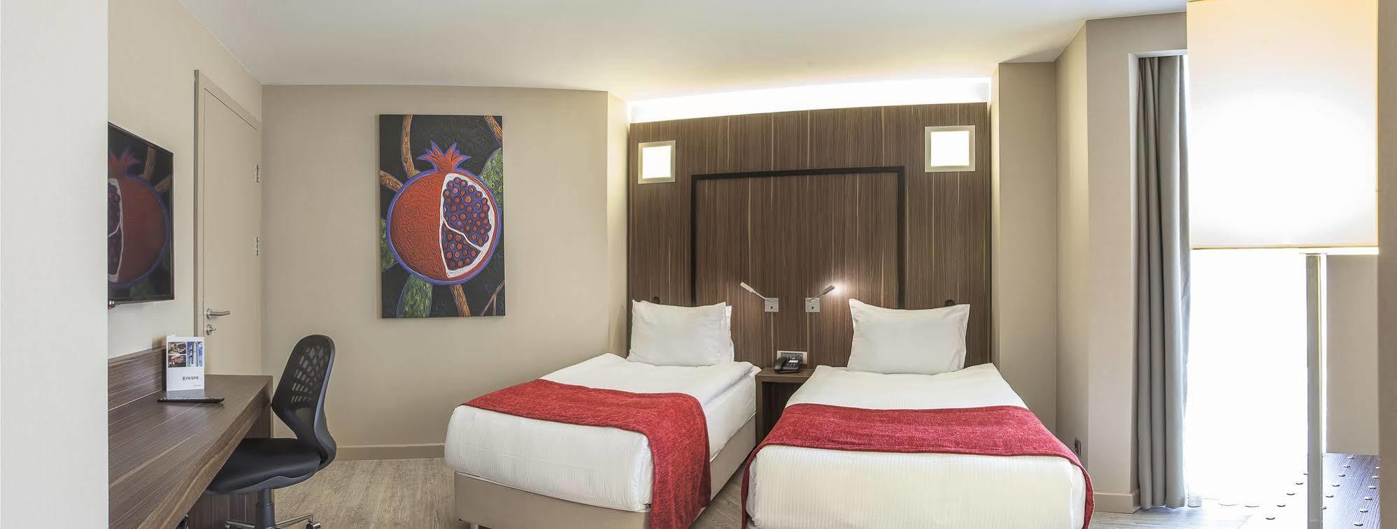 Hotel Ramada Encore By Wyndham