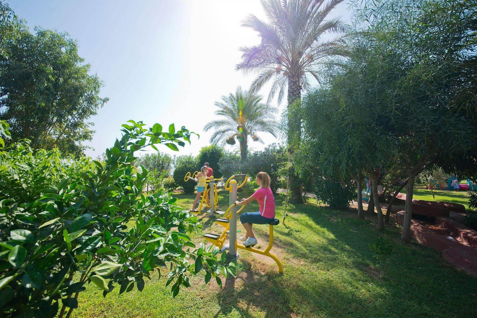 Hotel Mc Mahberi 4*