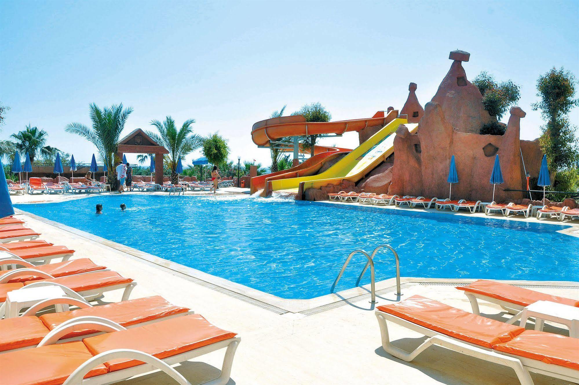 Hotel Mc Mahberi