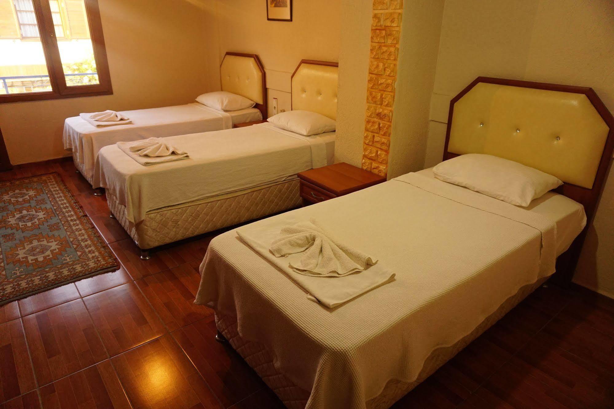 Rebetika & Bistro Selcuk