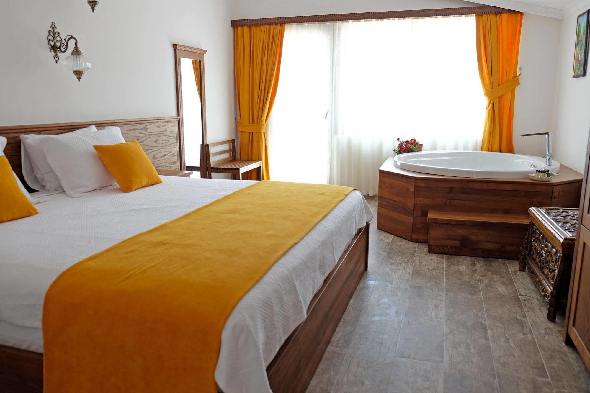 Infinity Hotel 3*