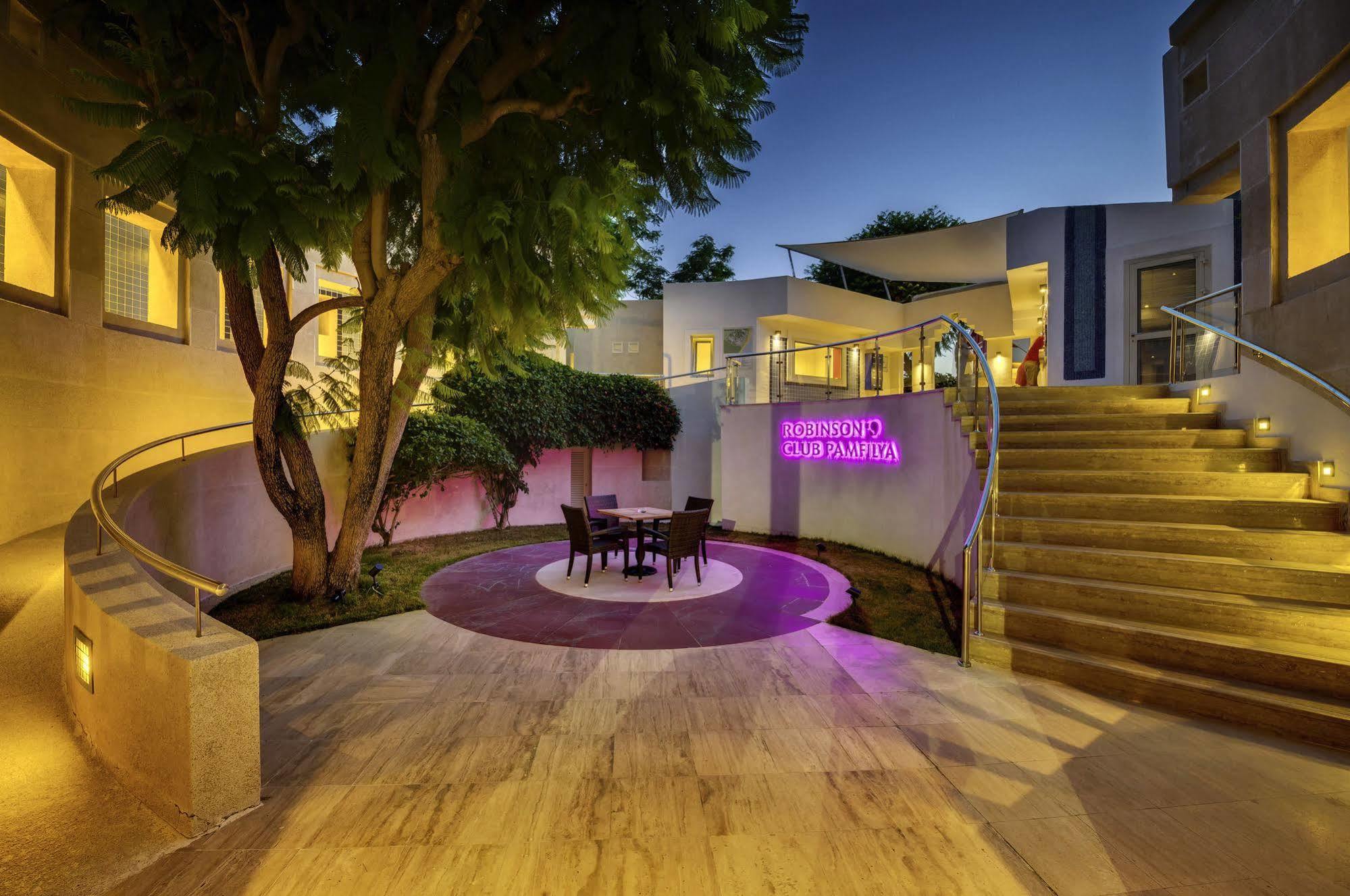 Robinson Pamfilya Resort 4*