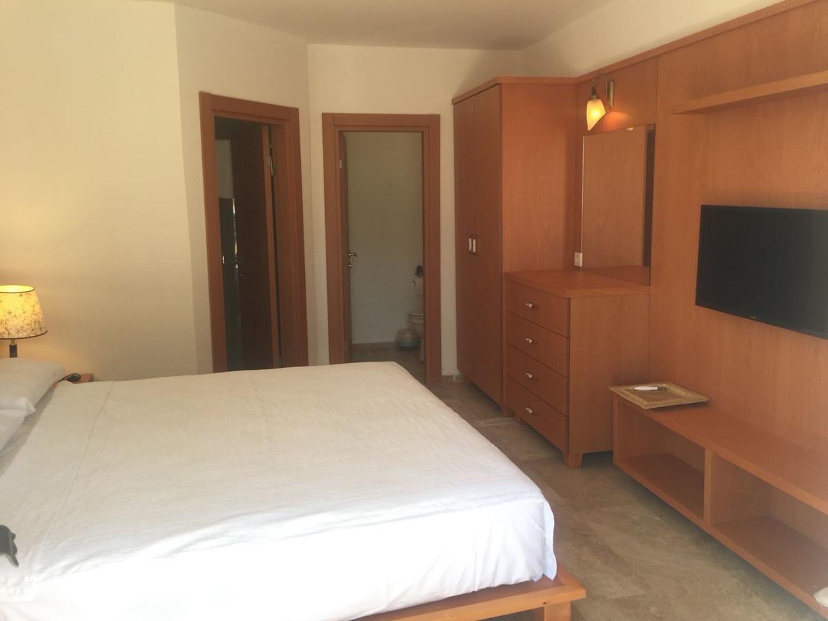 Hotel No 111 Boutique