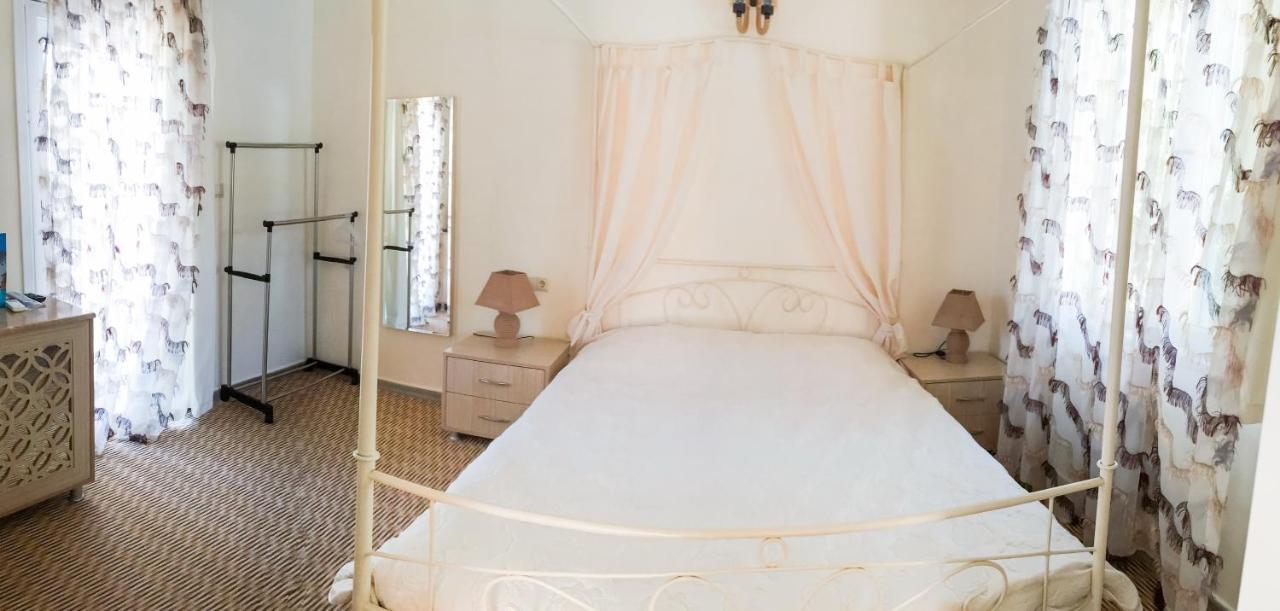 Sofia Aparthotel 3*