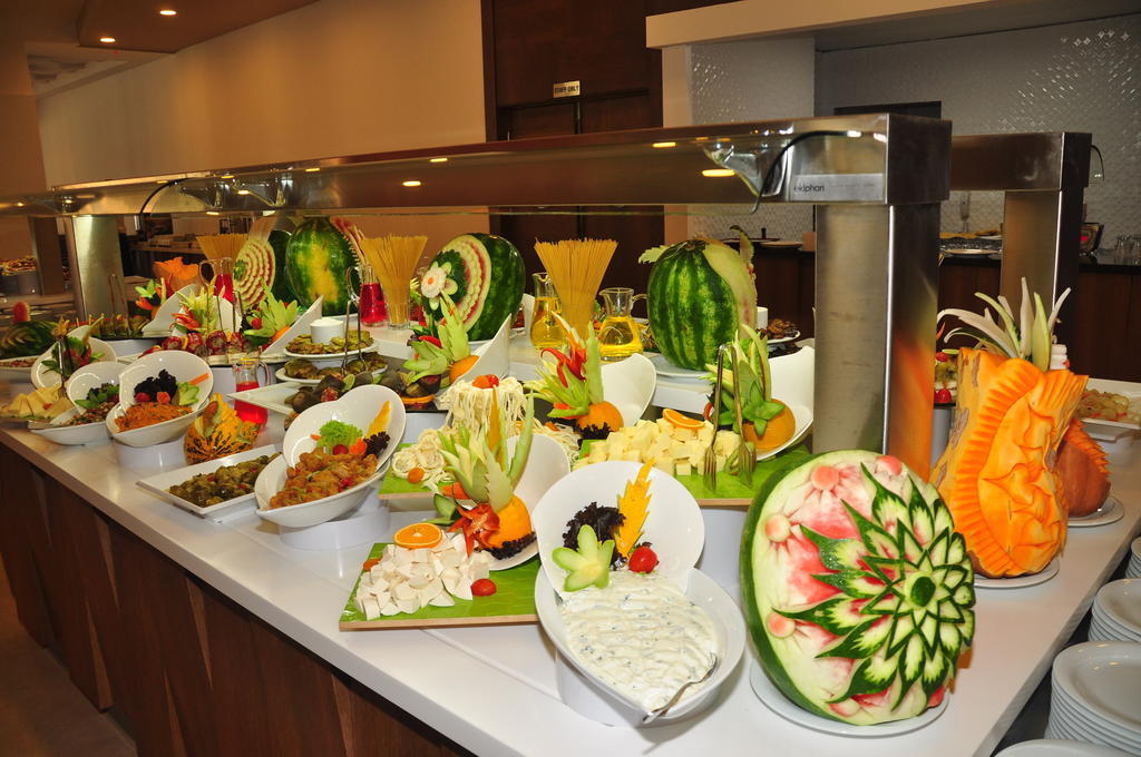 Resort Sea Shell & 5*
