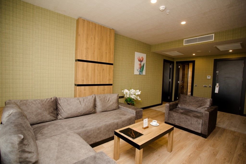 Sky Business Hotel