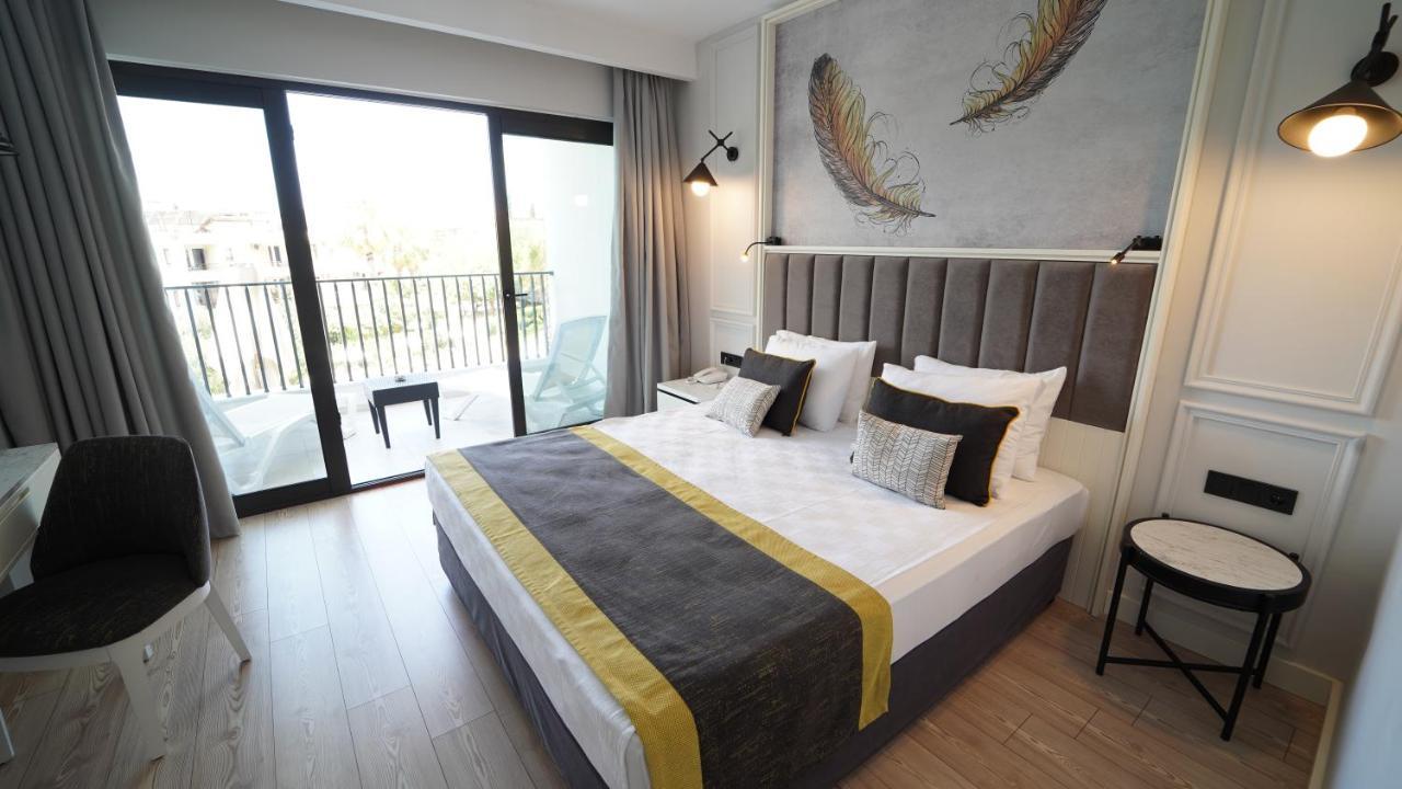 The Raga Ultra (adults Only) 5* Side