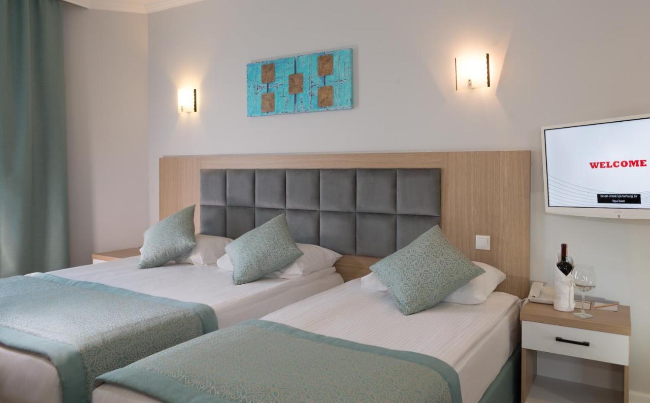 Hotel Adonis