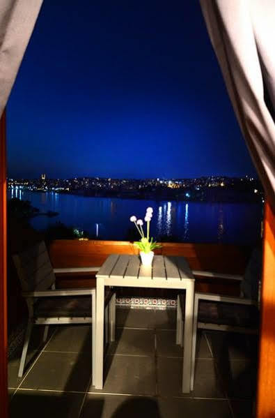 Le Mirage 4*