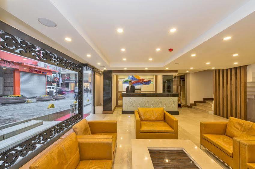 Darkmen Hotel 3*