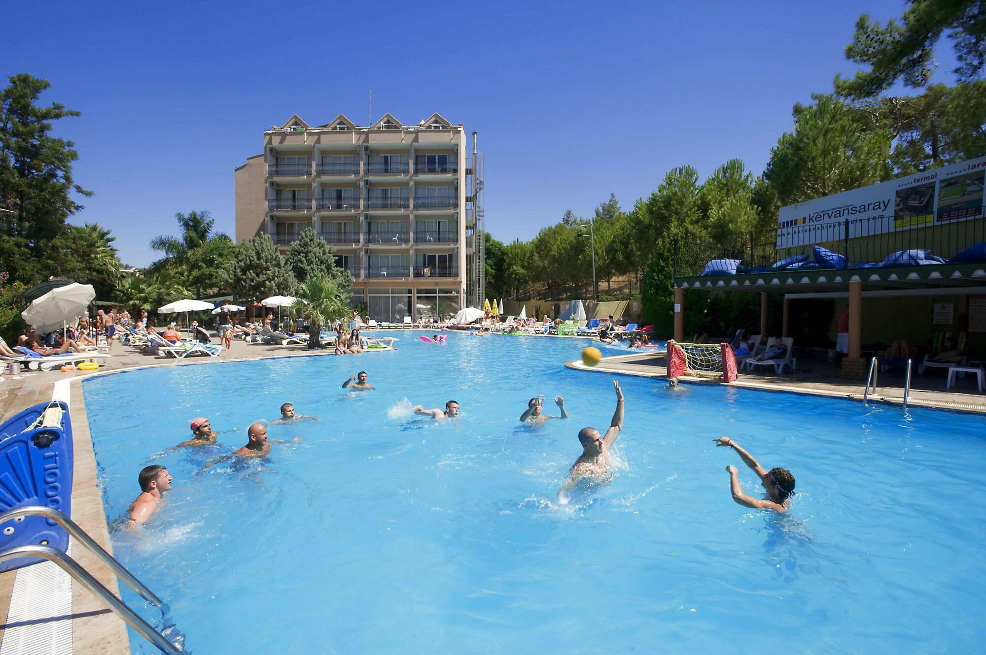 Hotel Kervansaray 4*