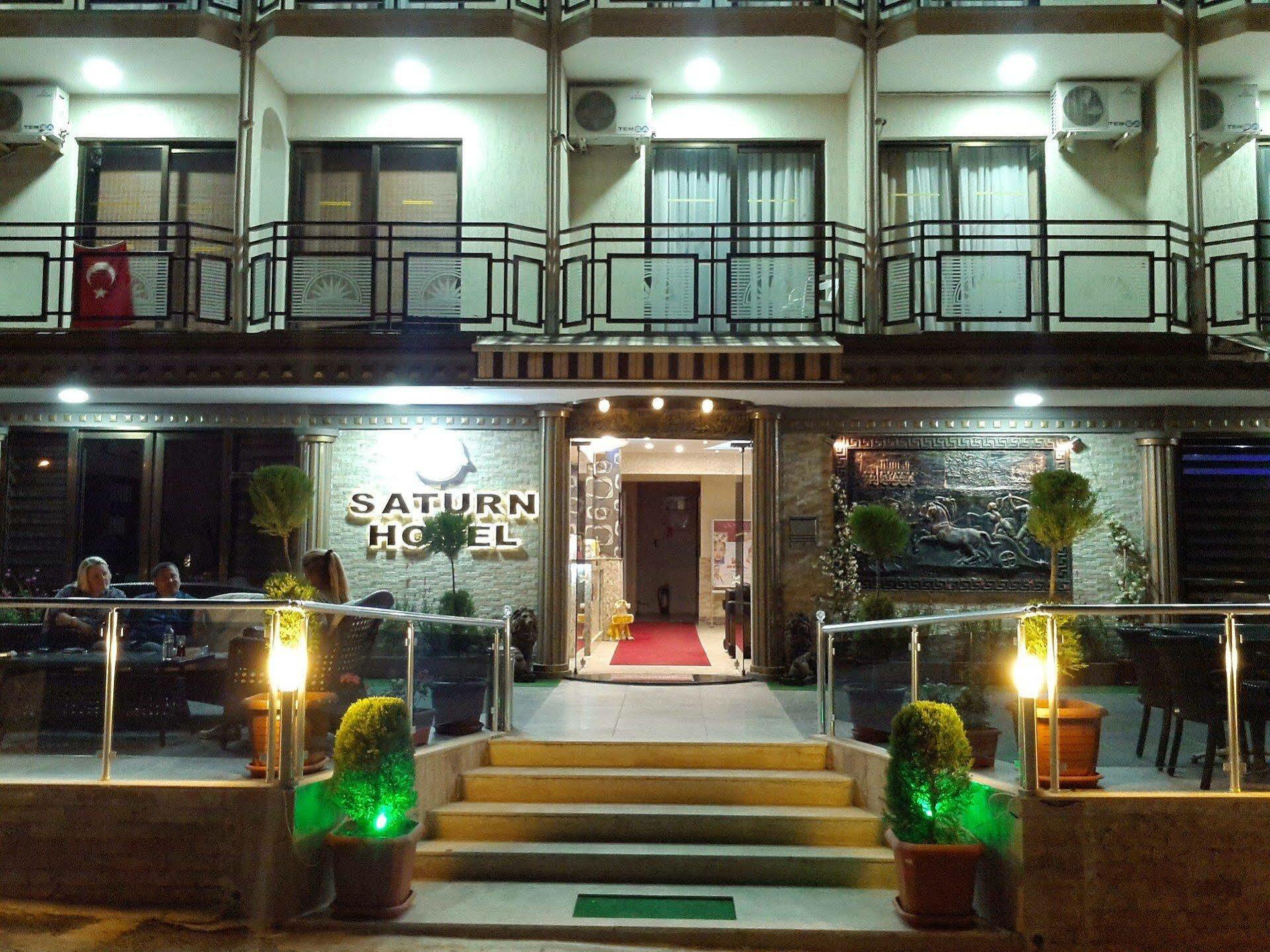 Saturn Hotel 3*