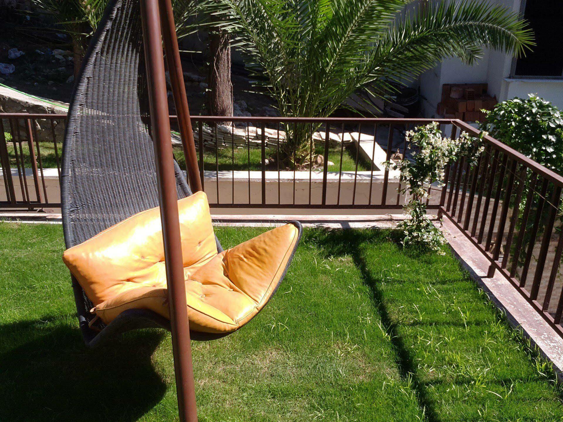Saturn Hotel 3*