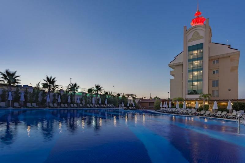 Hotel Crown Palace Ultra