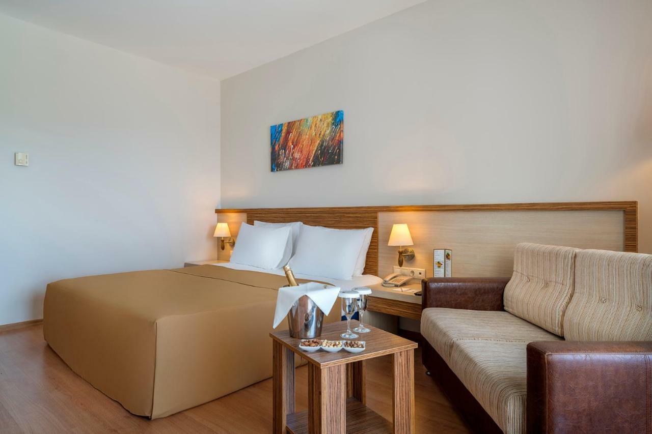 Azure By Yelken 5* Turgutreis