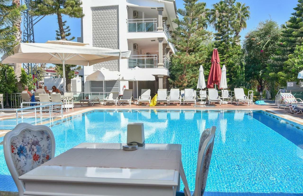Hotel Clover Magic Altinkum Park