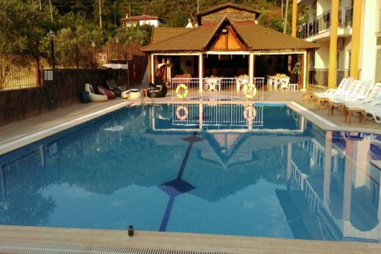 Apartment Club Tokmak *