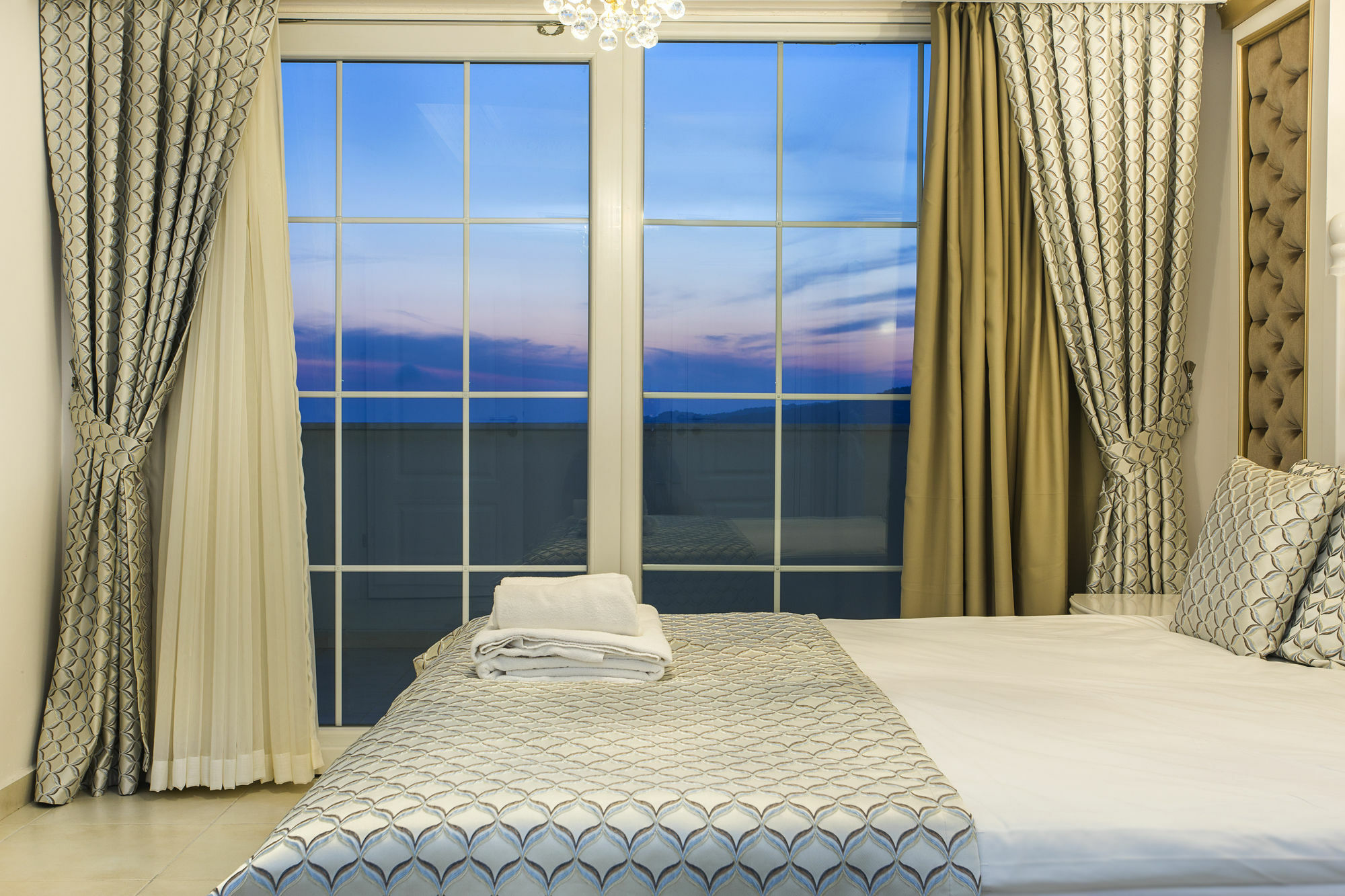Hotel Modern Saraylar 4*