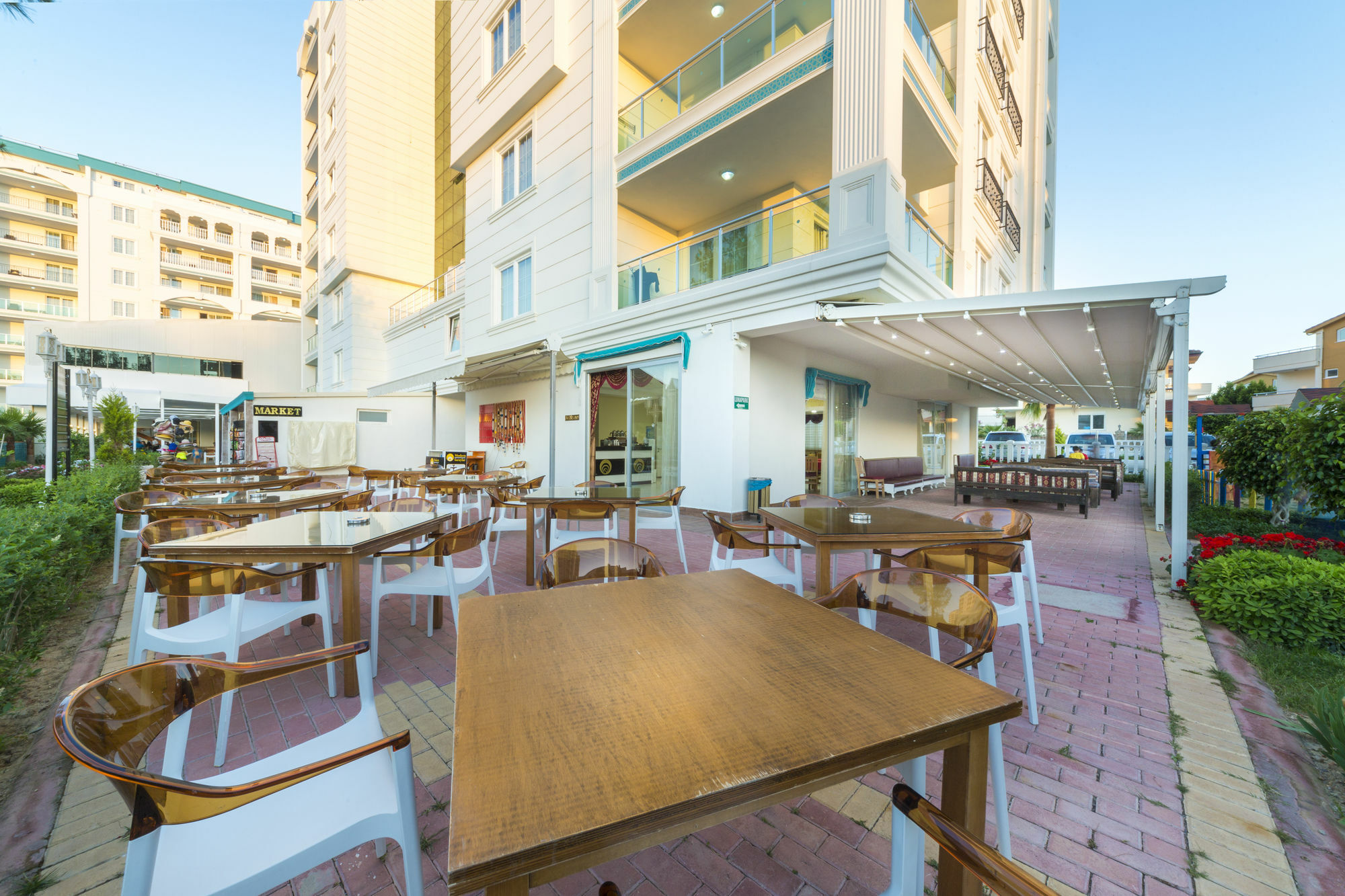 Modern Saraylar Hotel