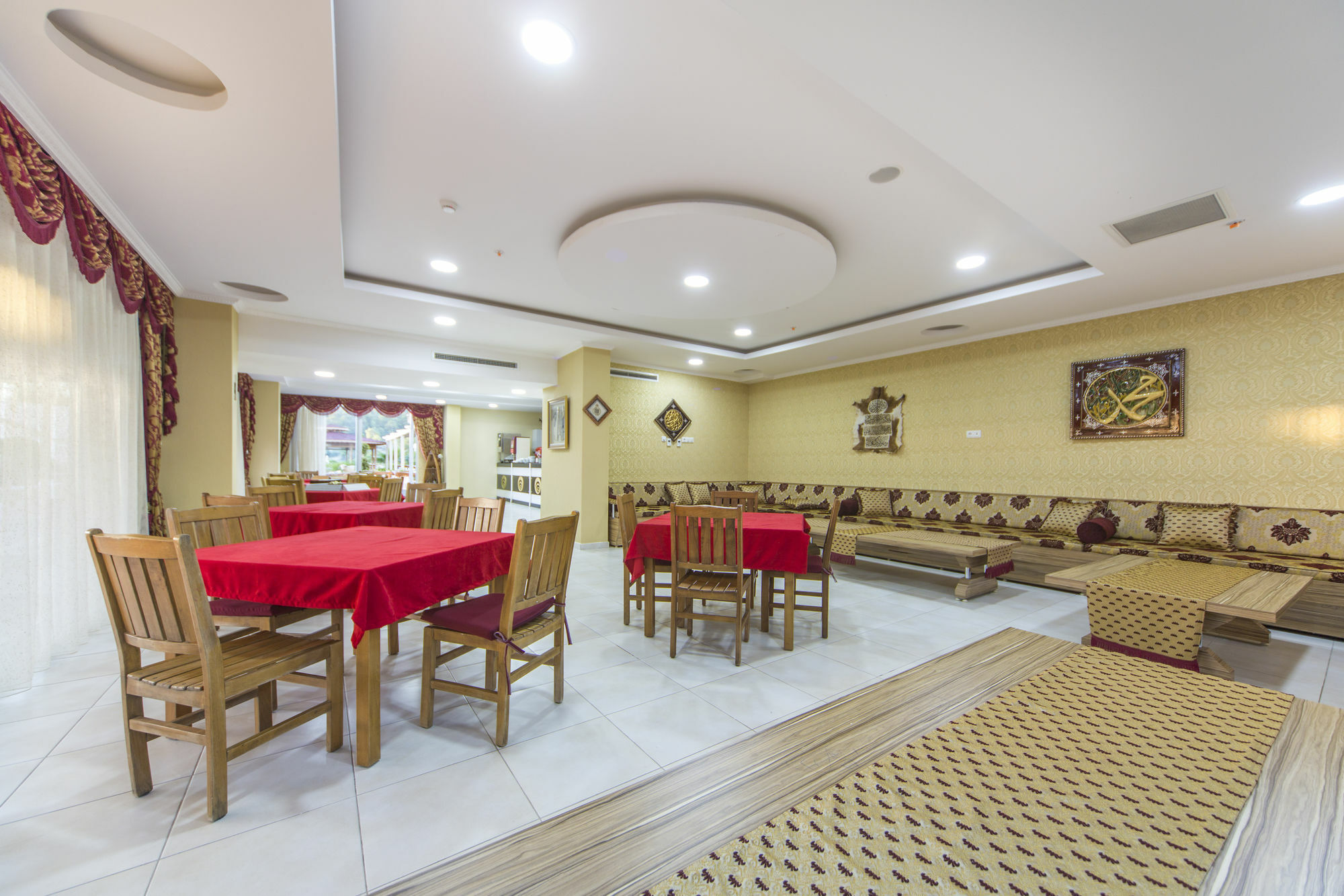 Modern Saraylar Hotel Avsallar