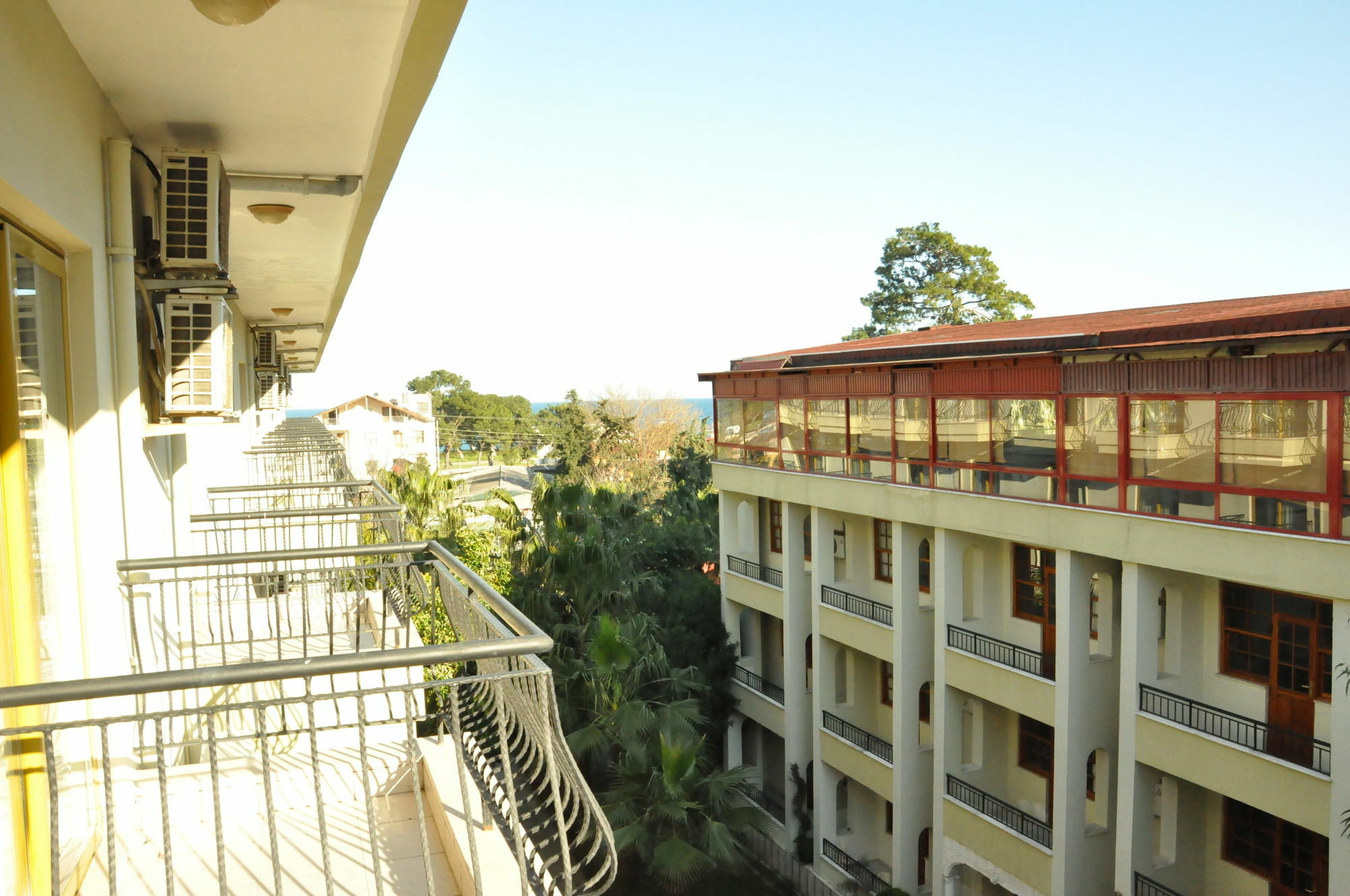 Hotel Belpoint 3*