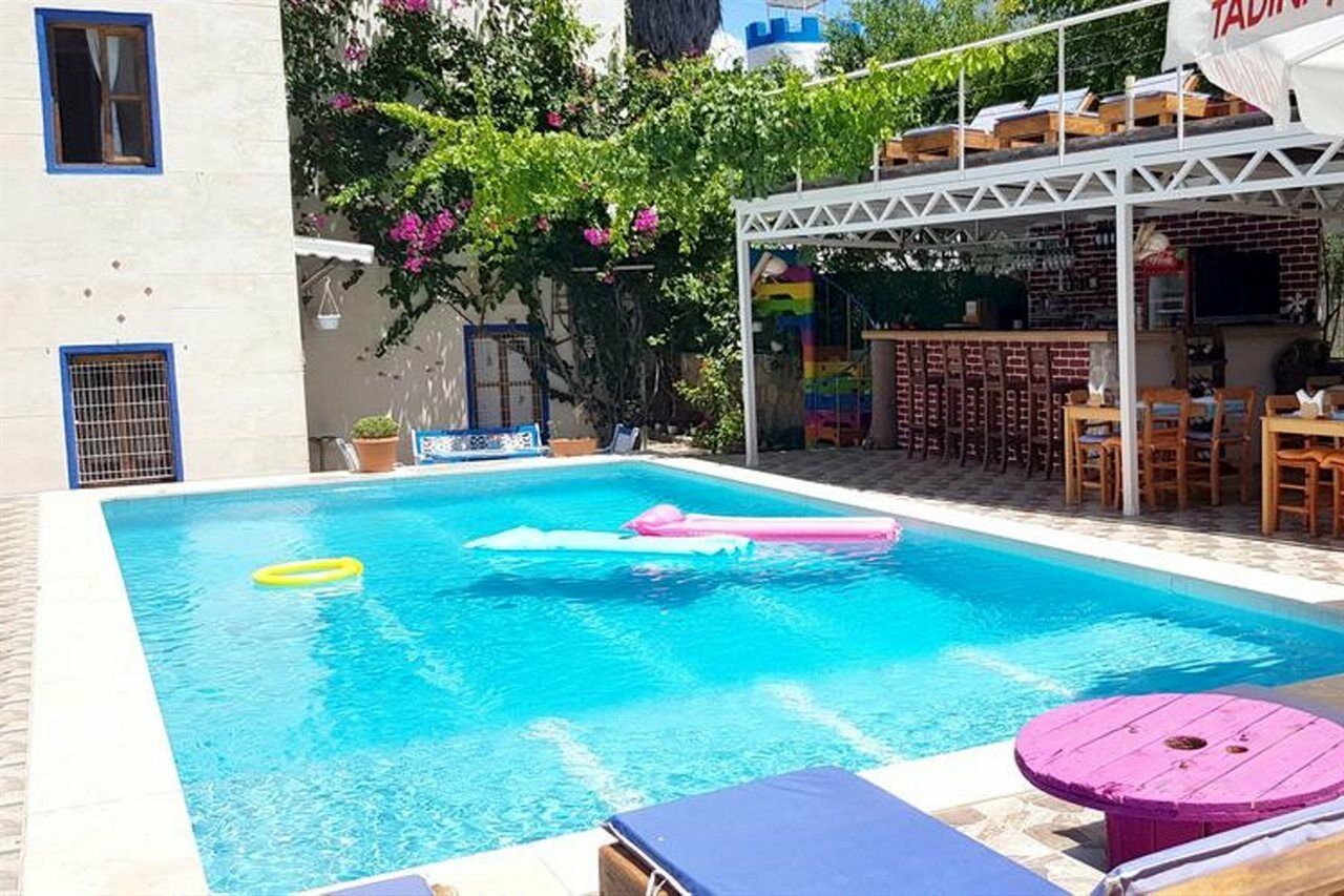Hakan Apartment *