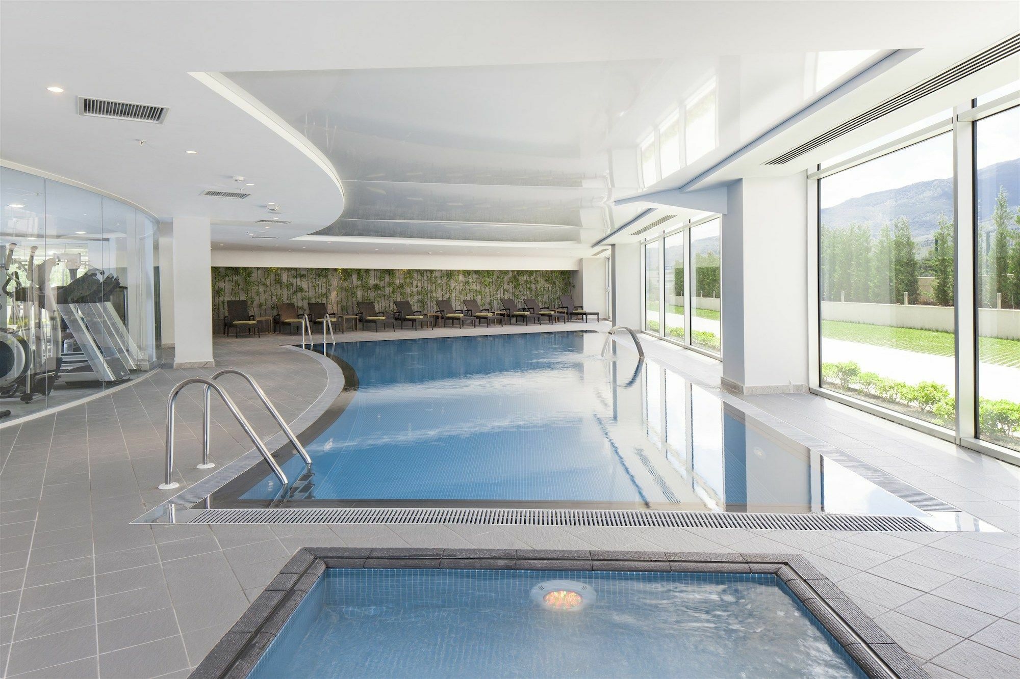 Ramada & By Wyndham Izmir Hotel Kemalpasa (Izmir)