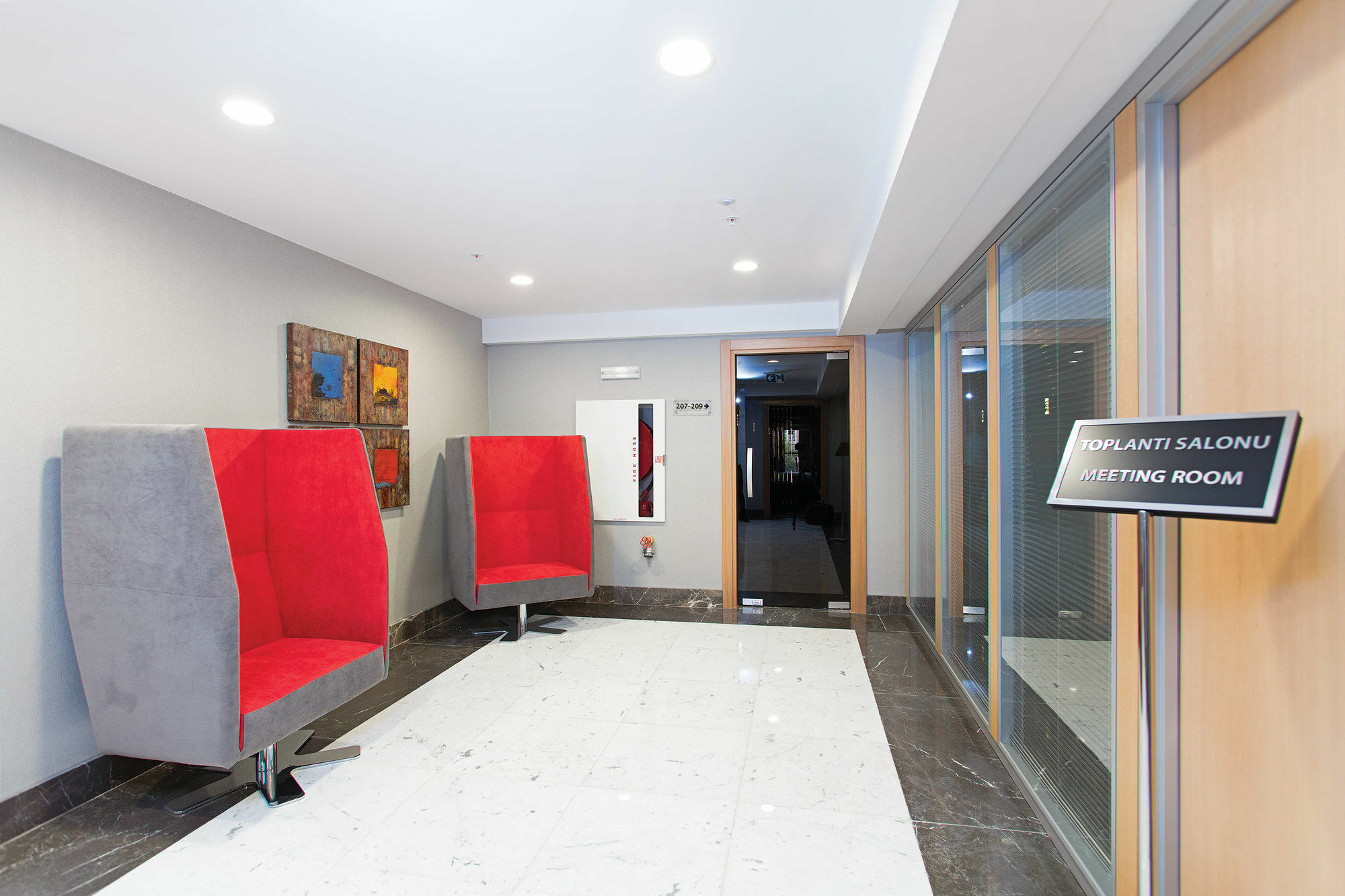 Mia Hotel 4*