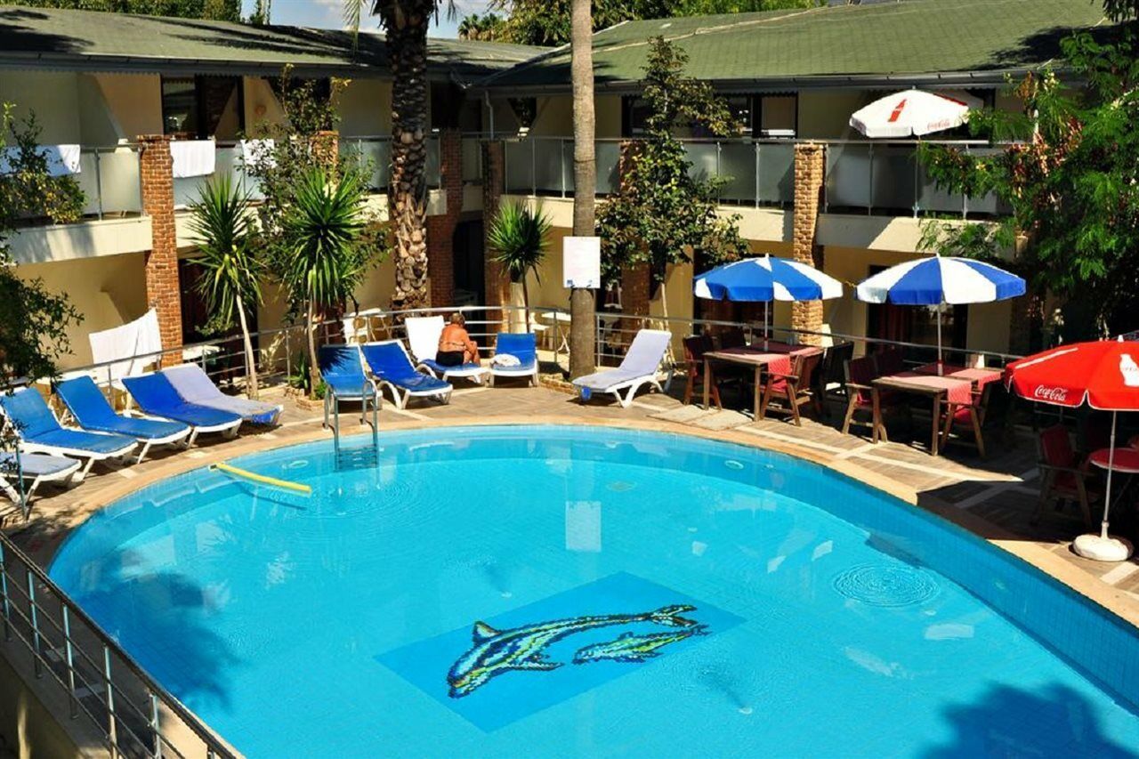 Tropic Club Hotel 3*
