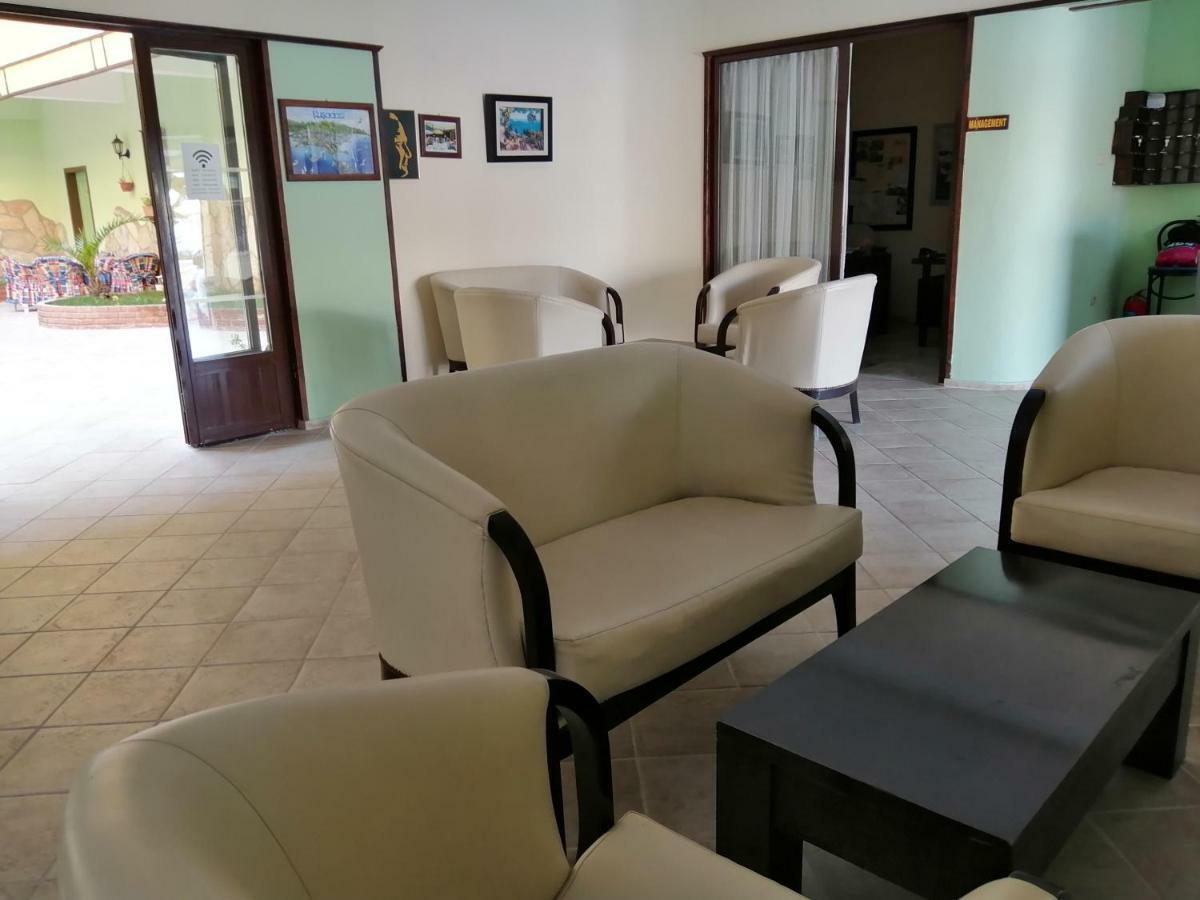 Aparthotel Oya Family
