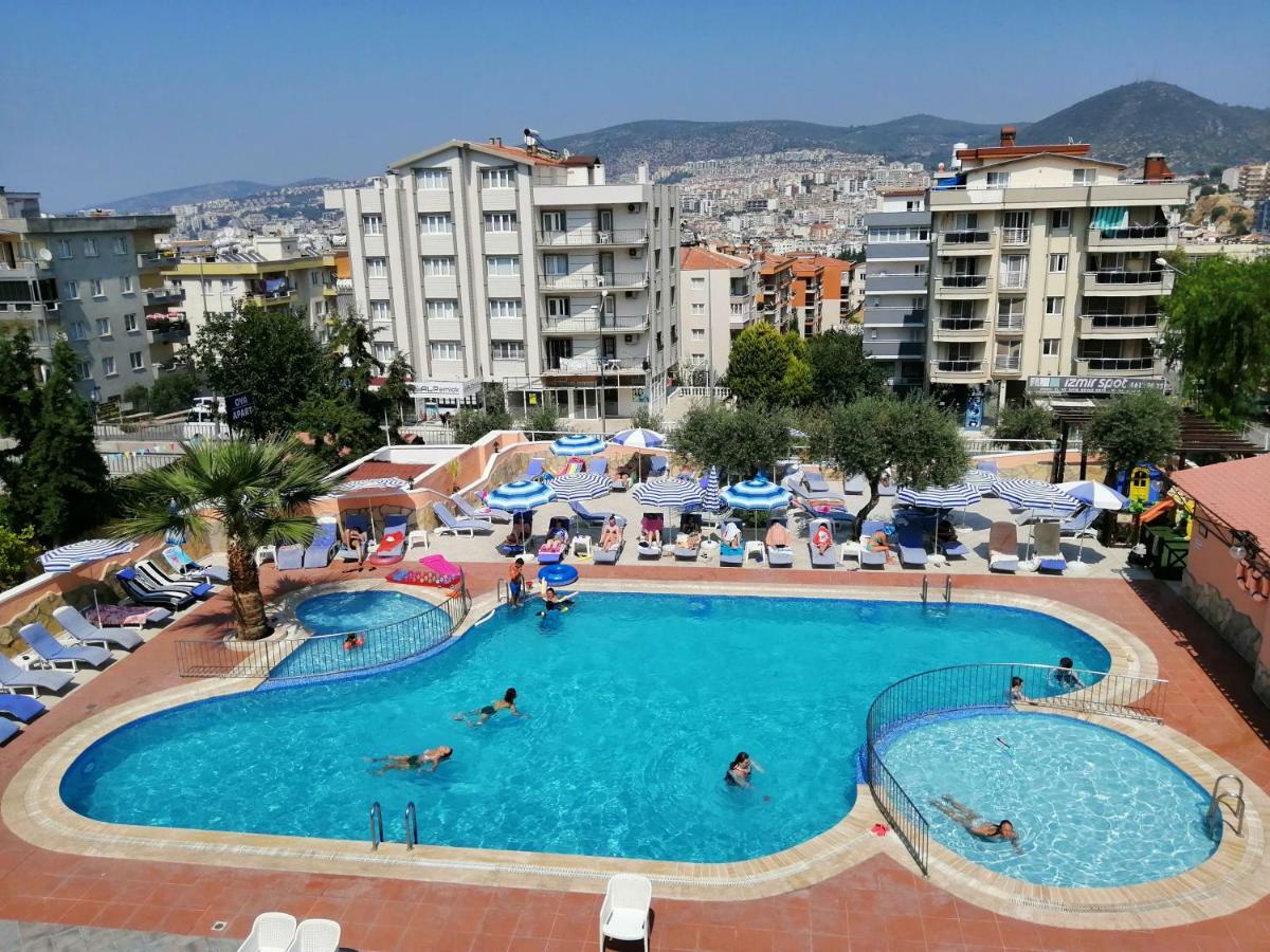 Aparthotel Oya Family 3*