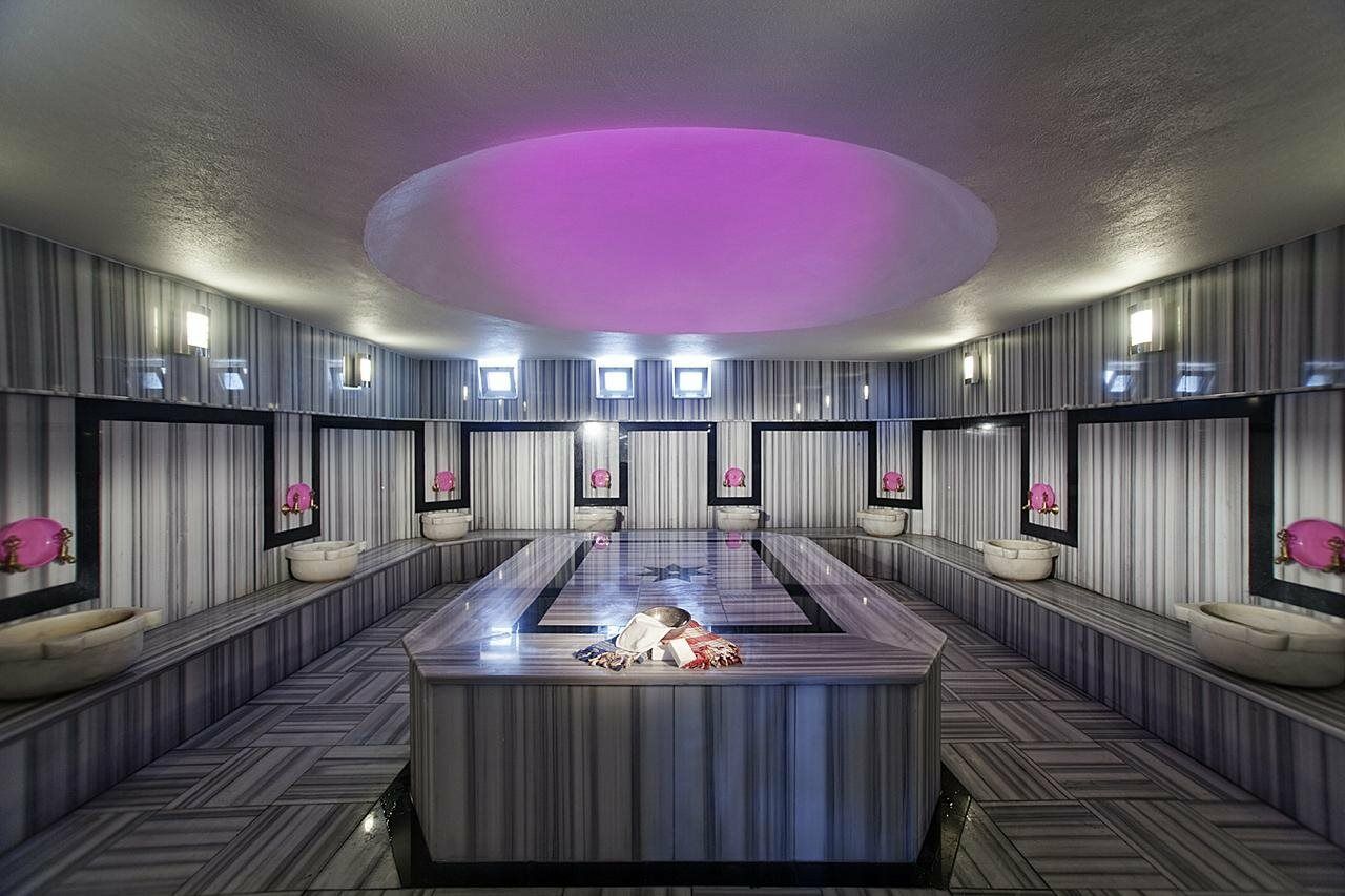 Venessa Hotel 4*
