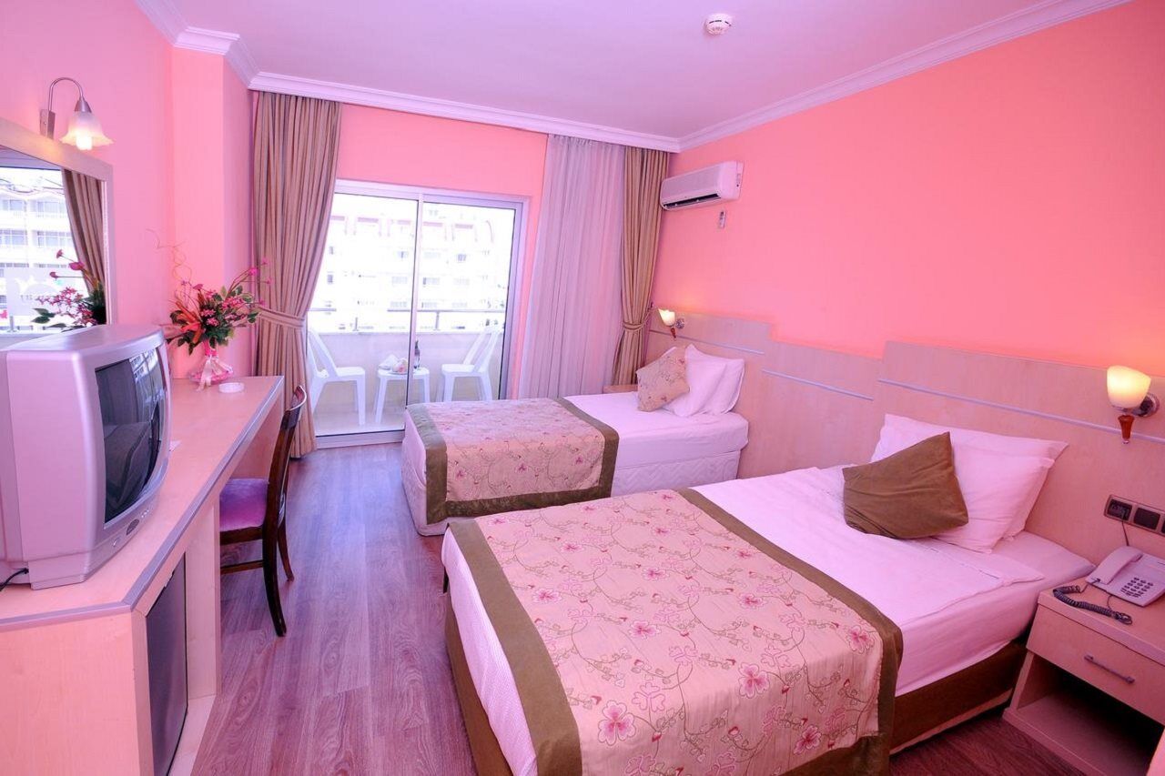 Sunbeach Hill 4* Side