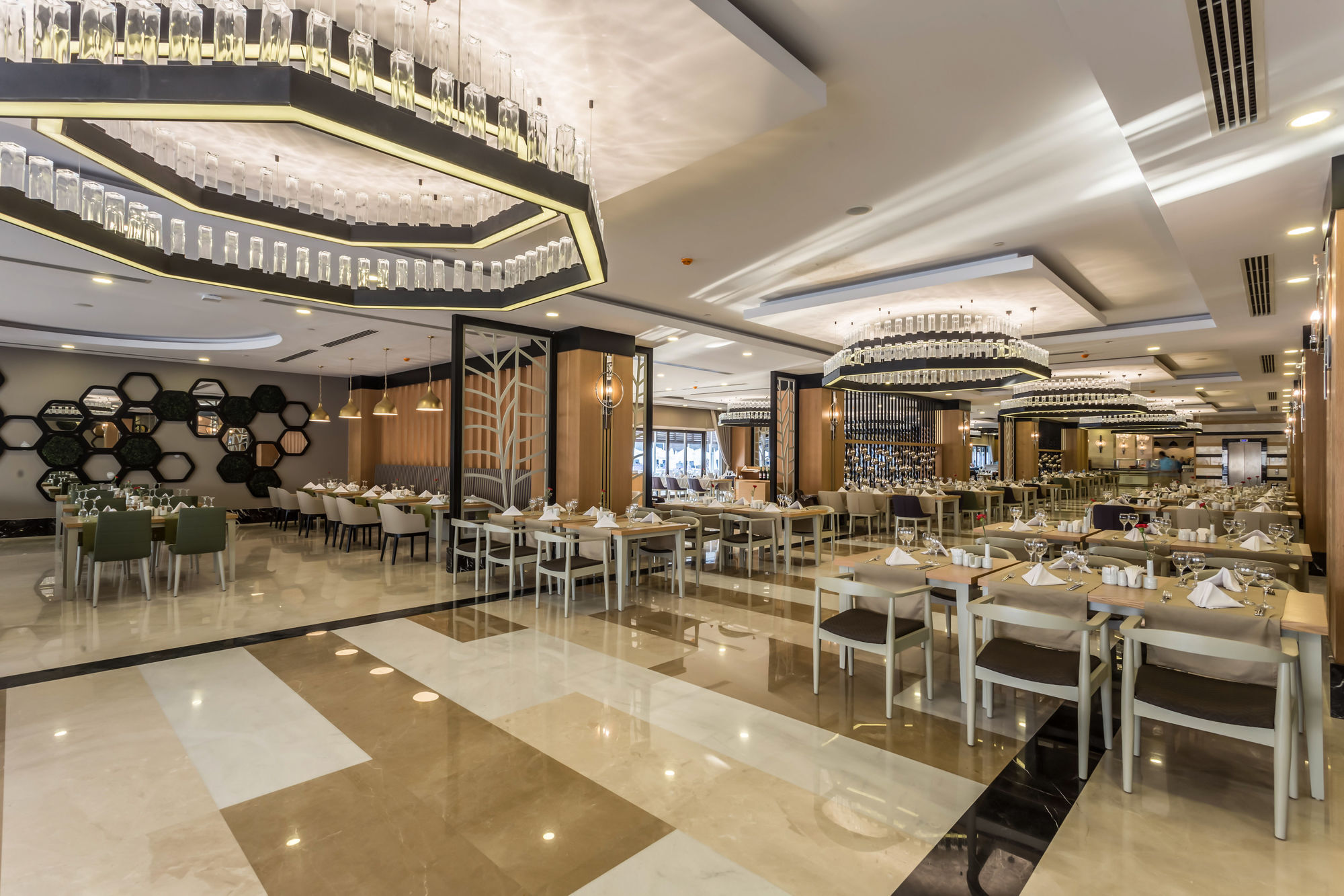 Sensitive Premium & Hotel 5*