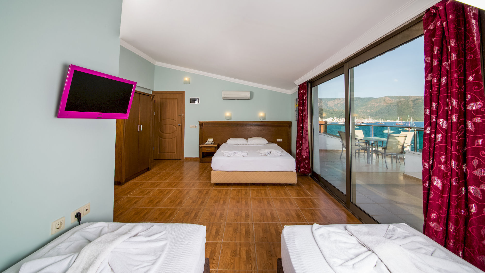 Hotel Honeymoon 3*