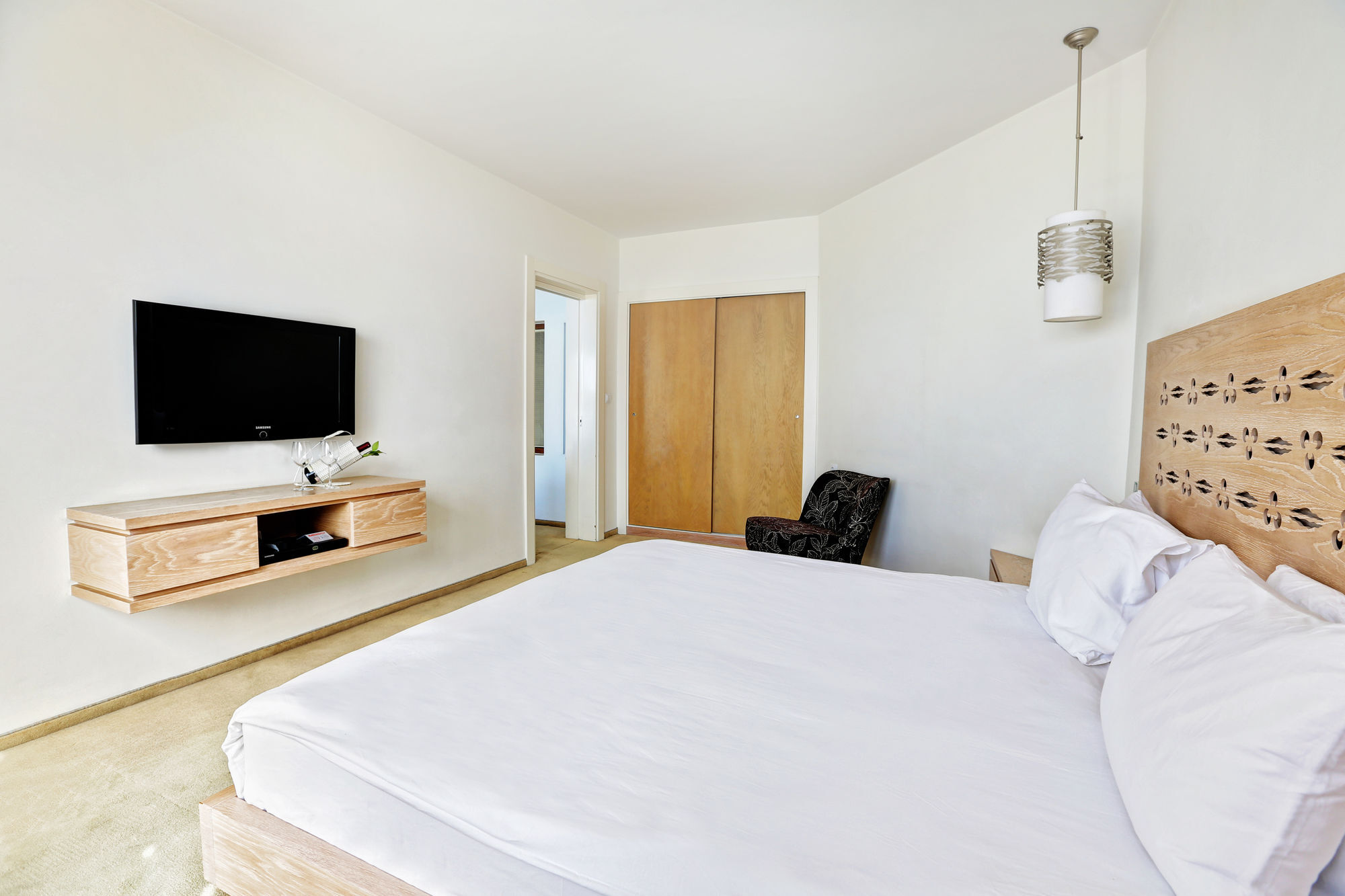 Hotel Suhan Seaport 4*