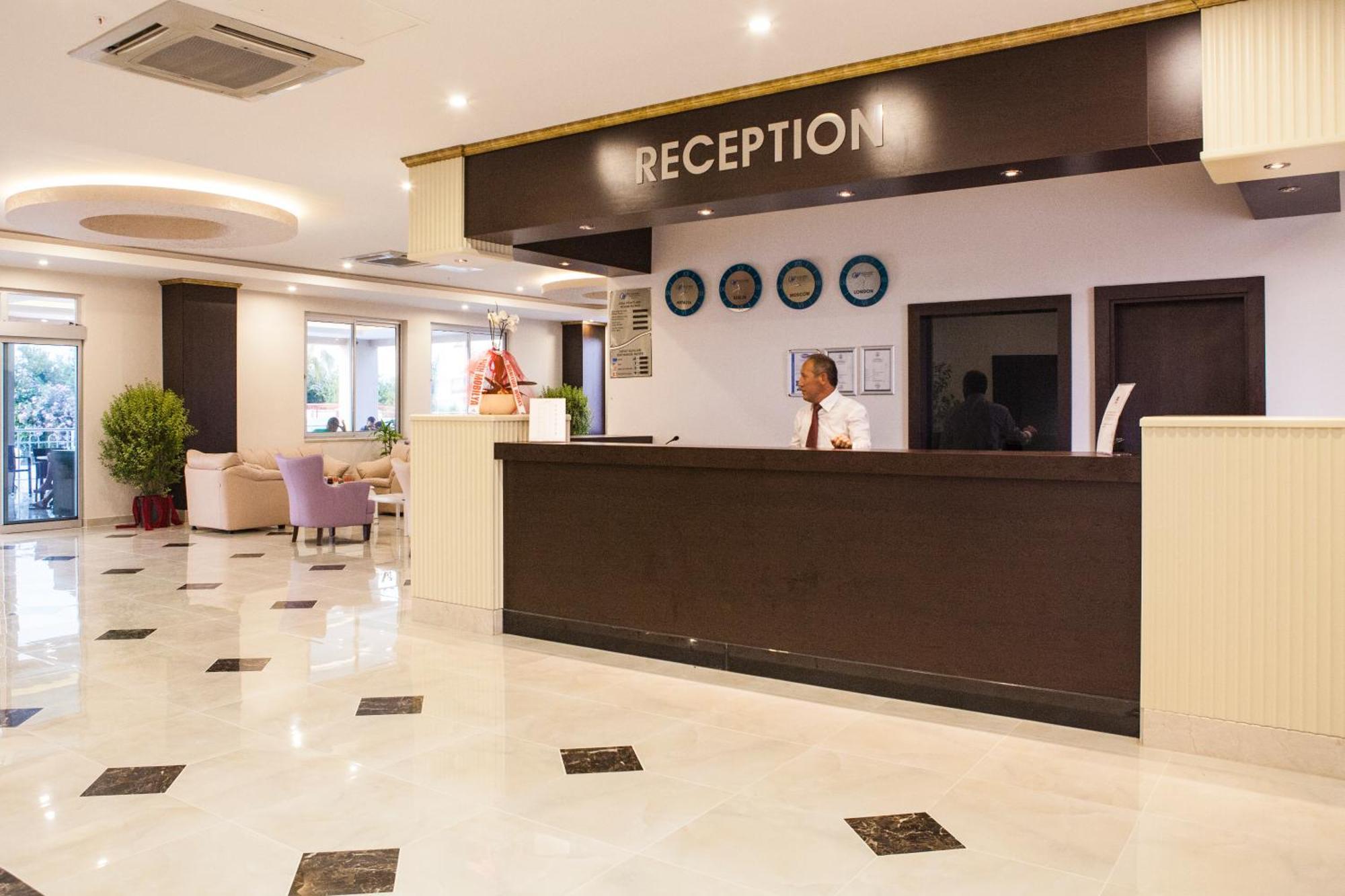 West Park Hotel 4*