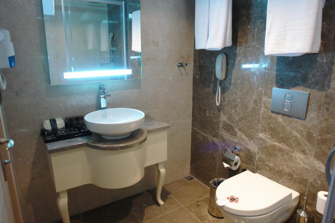 Le Mirage 4*