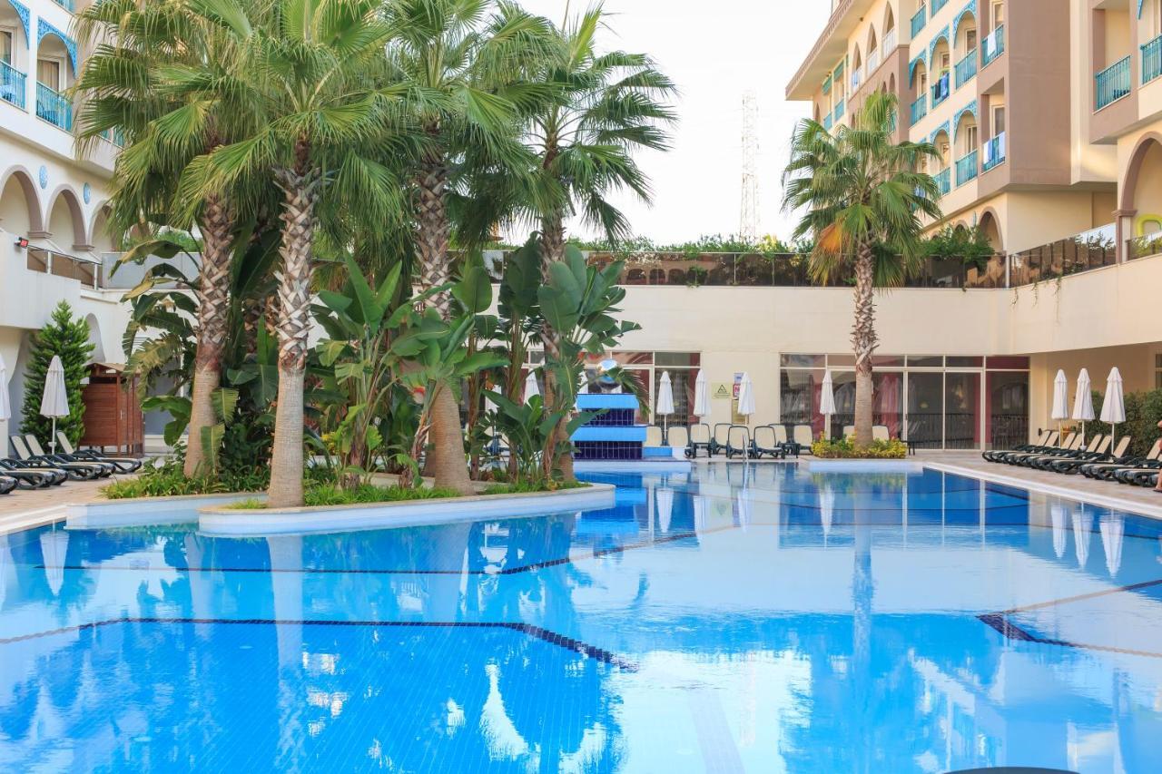 Hotel Crown Palace Ultra
