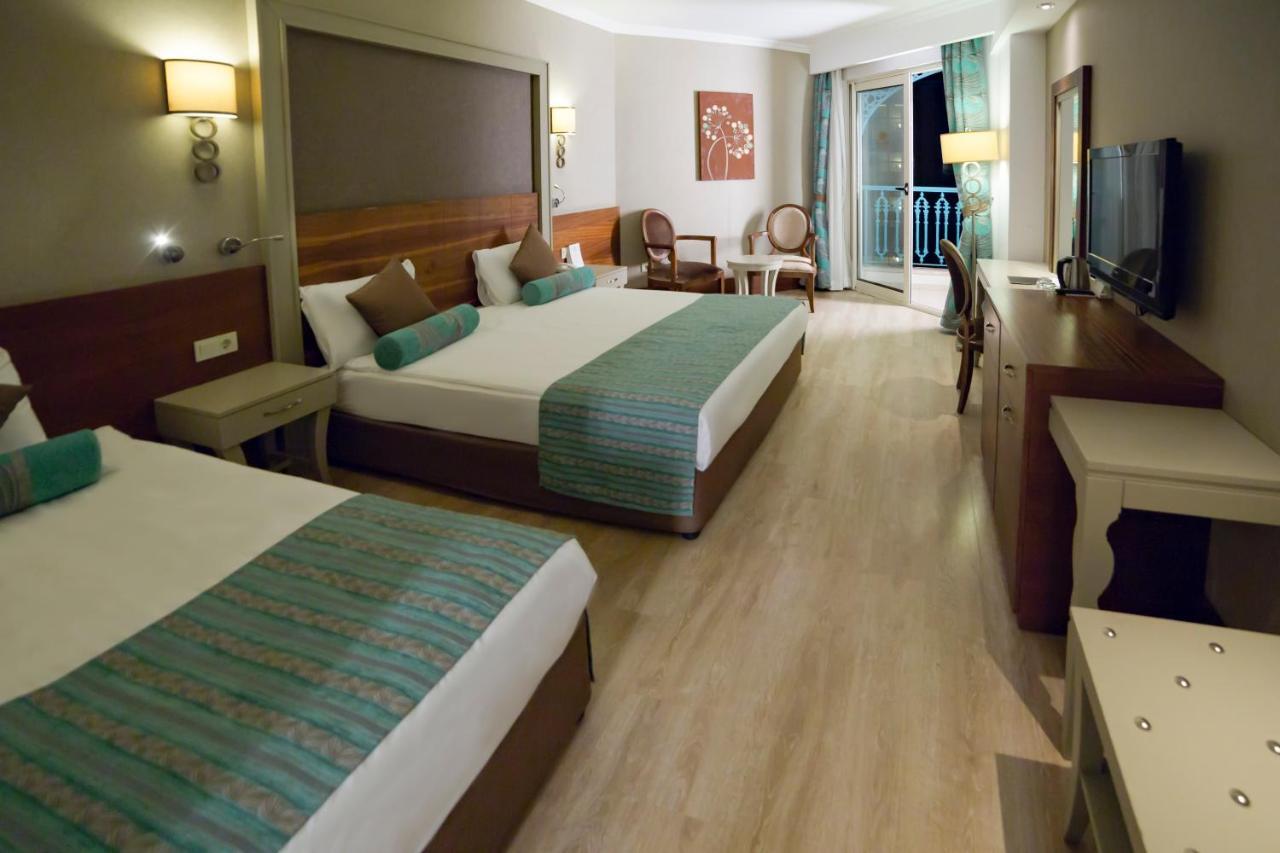 Hotel Crown Palace Ultra