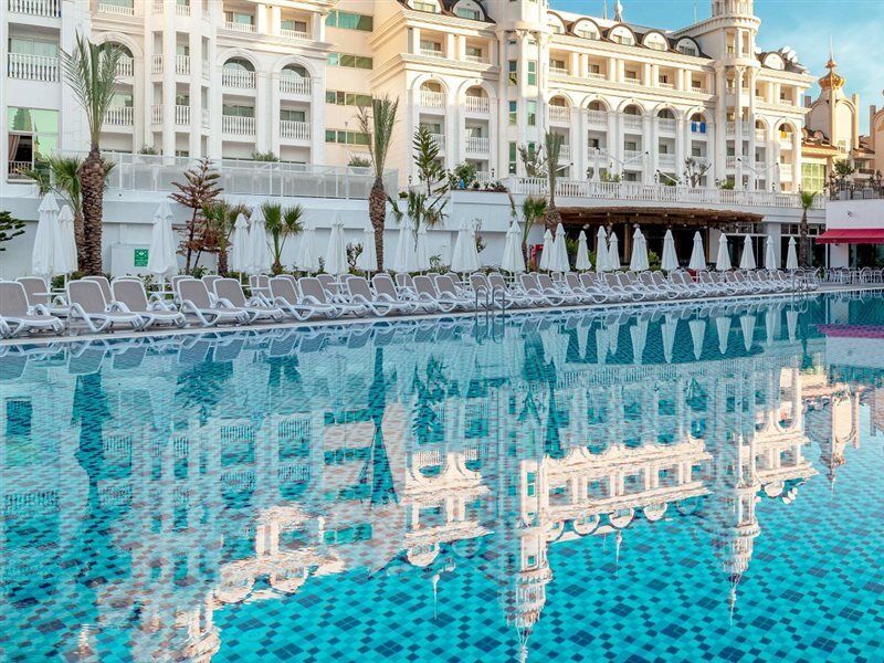Royal Style Hotel 5*