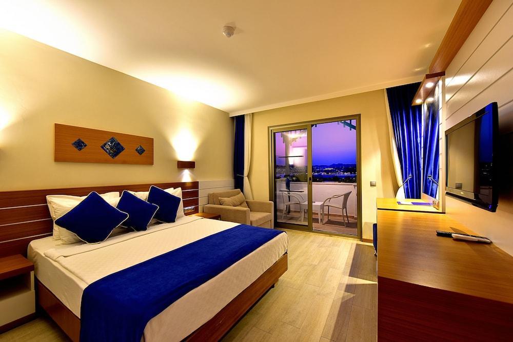 Jasmin Beach 4*