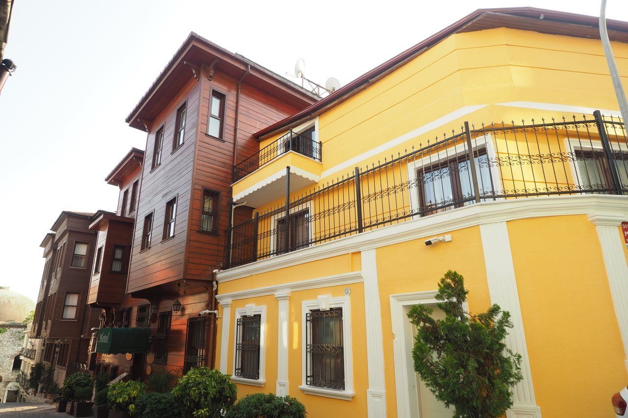 Garden House - Special Class Hotel