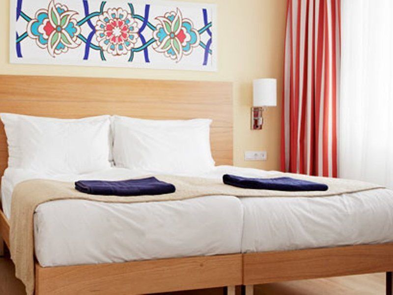 Sunwing East 4* Side