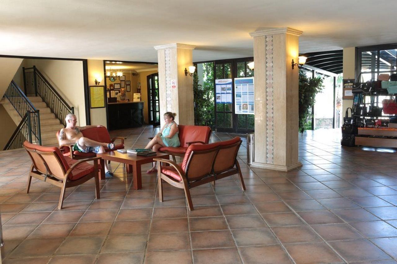 Club Turquoise Aparthotel 3*