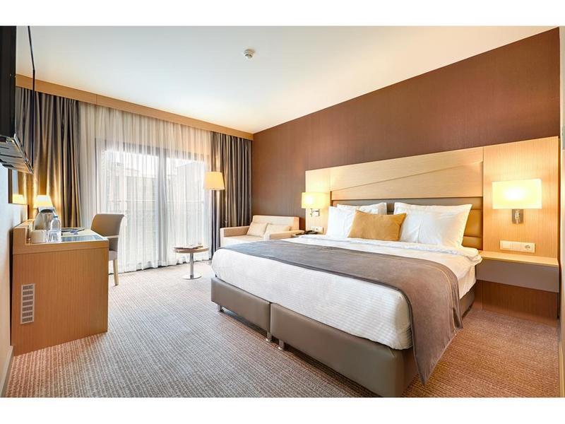 Hotel Kordon Pasaport 4*