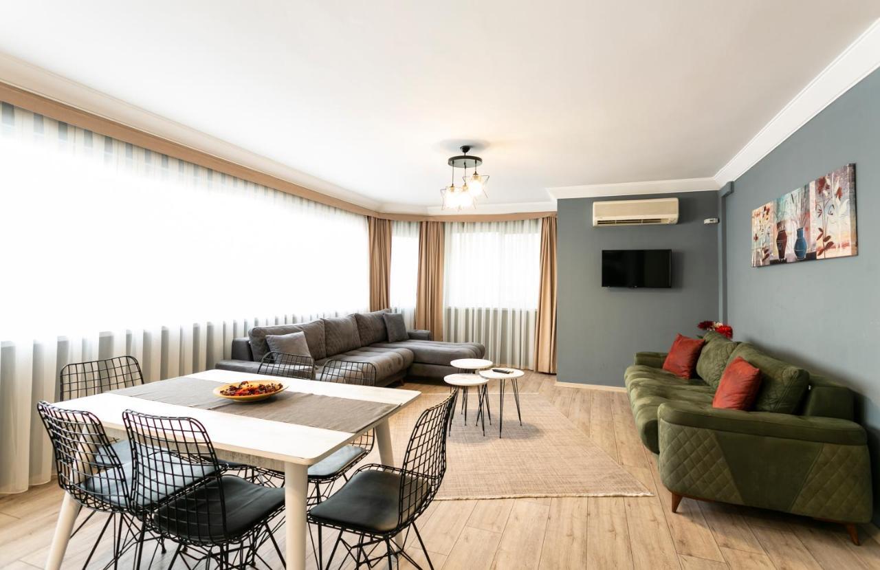 Sirena's Guest house *