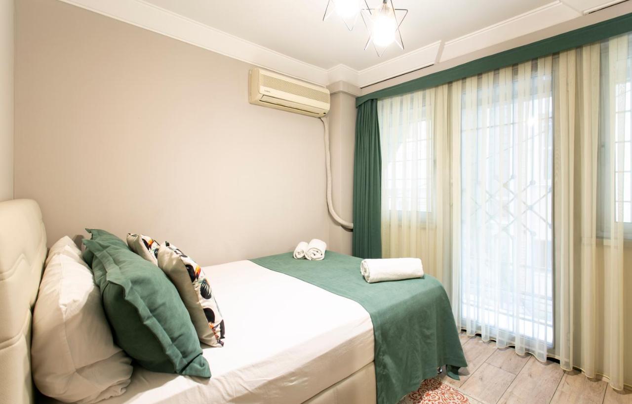 Sirena's Guest house *